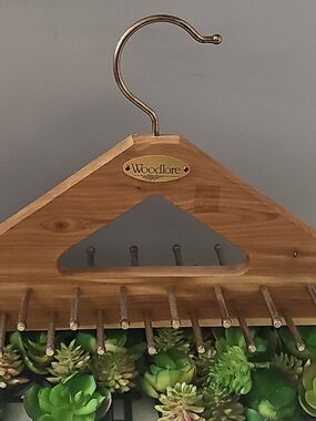 Woodlore Scarf, Belt, and Tie Hanger Organizer - Natural Cedar, 40 Pegs